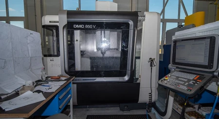 CNC megmunkálóközpont DMG Mori DMC 850V